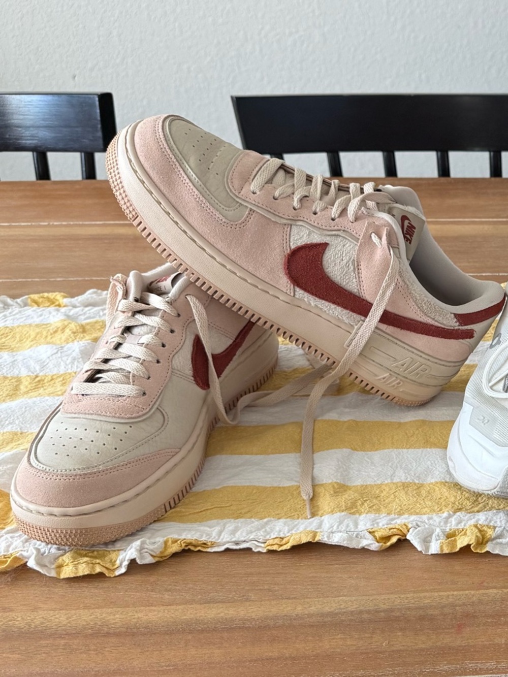 Nike Women’s Pink Air Force One 1